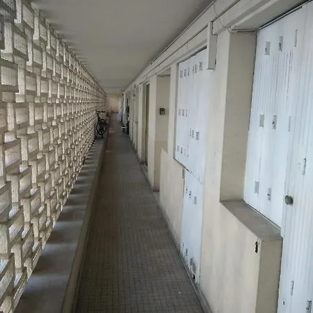 Studette Centre * Канны